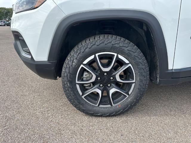 Used 2024 Jeep Compass Trailhawk image 15