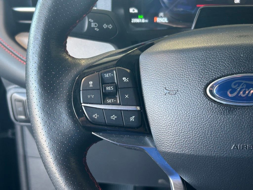 Certified 2025 Ford Explorer ST-Line image 37