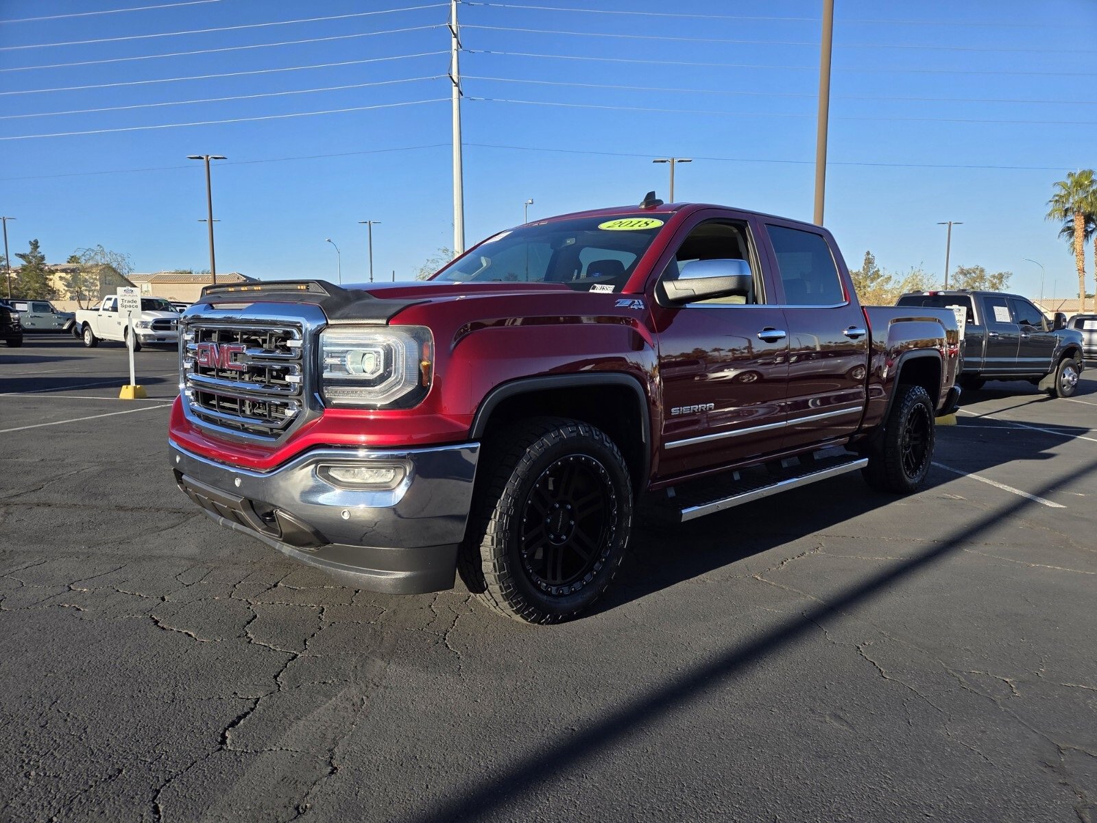 Used 2018 GMC Sierra 1500 SLT image 2