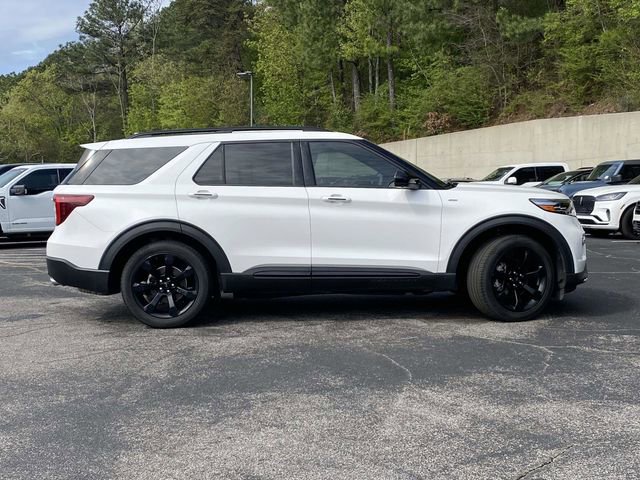 Certified 2023 Ford Explorer ST-Line w/ Class IV Trailer Tow Package image 2