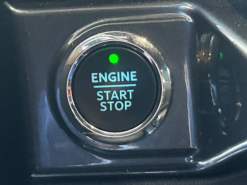 Certified 2022 Ford F150 XLT w/ Equipment Group 302A High image 45