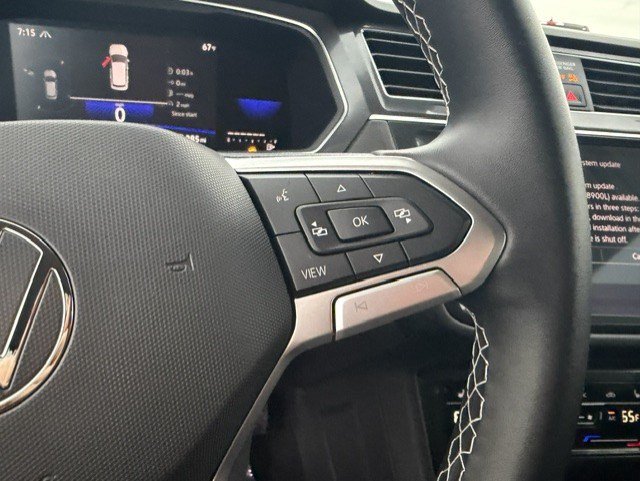 Used 2022 Volkswagen Tiguan SE AWD/4WD image 17