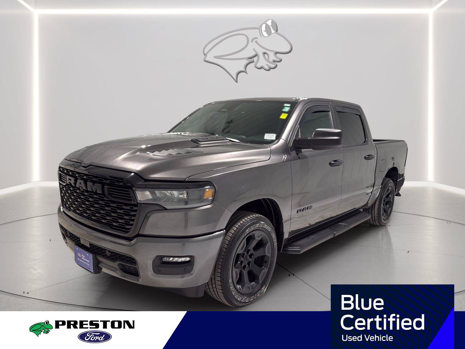 Used 2026 RAM 1500 Express AWD/4WD image 1