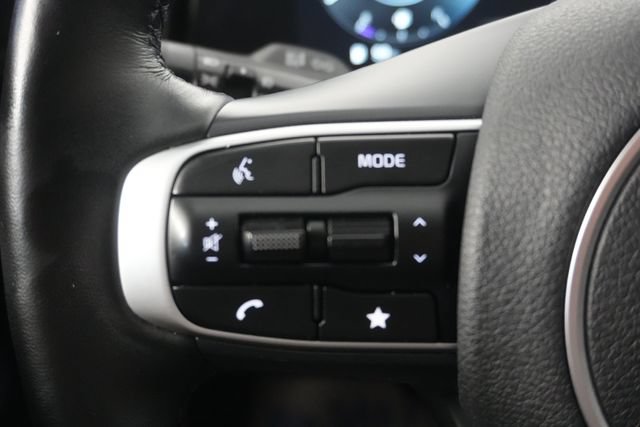 Used 2025 Kia Sportage SX AWD/4WD image 14