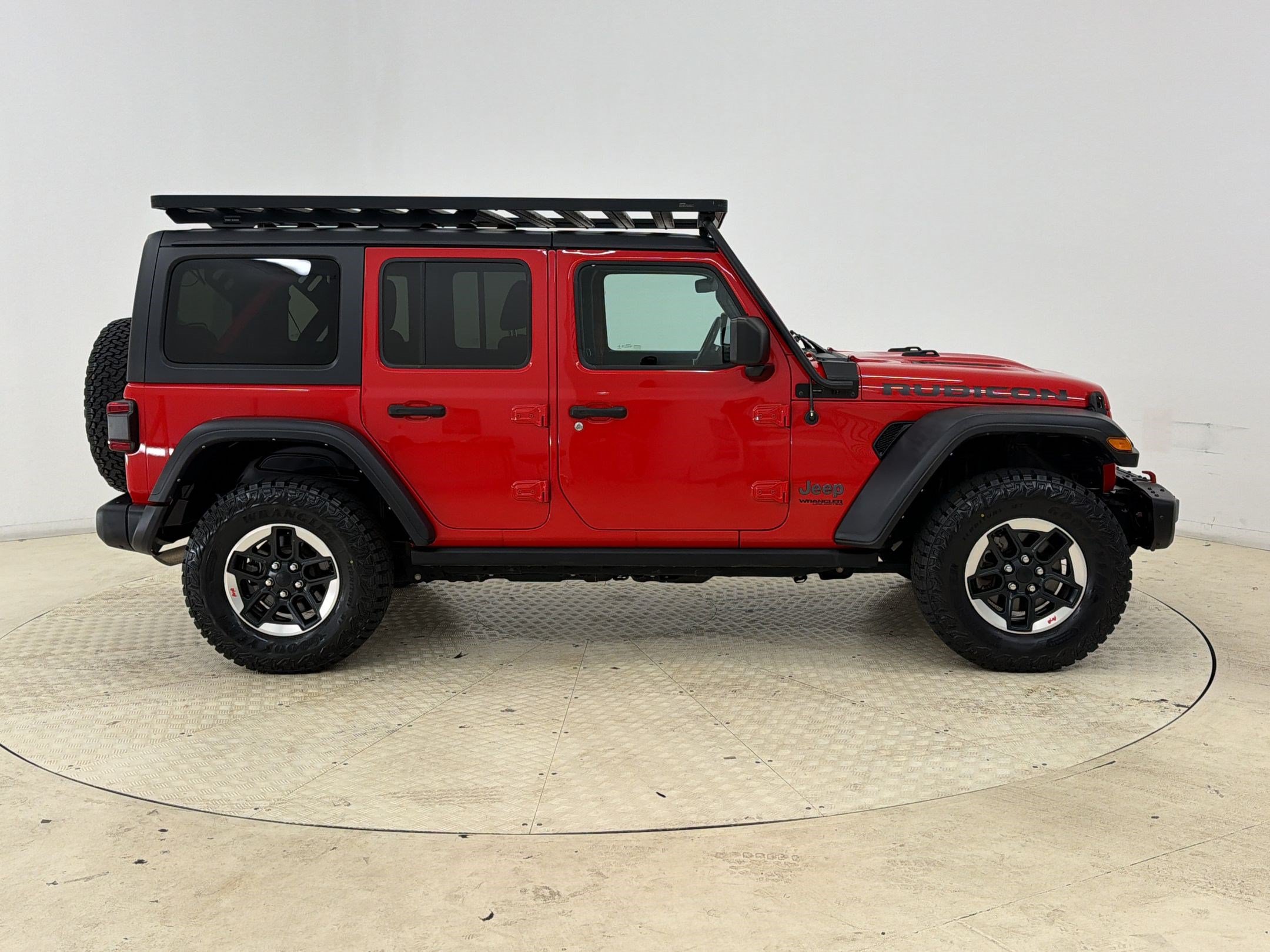 Used 2021 Jeep Wrangler Unlimited Rubicon w/ Steel Bumper Group AWD/4WD image 8