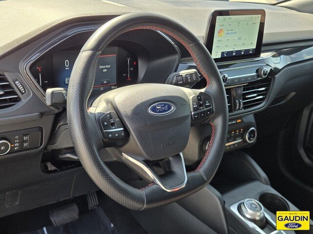 Certified 2025 Ford Escape ST-Line Select AWD/4WD image 19