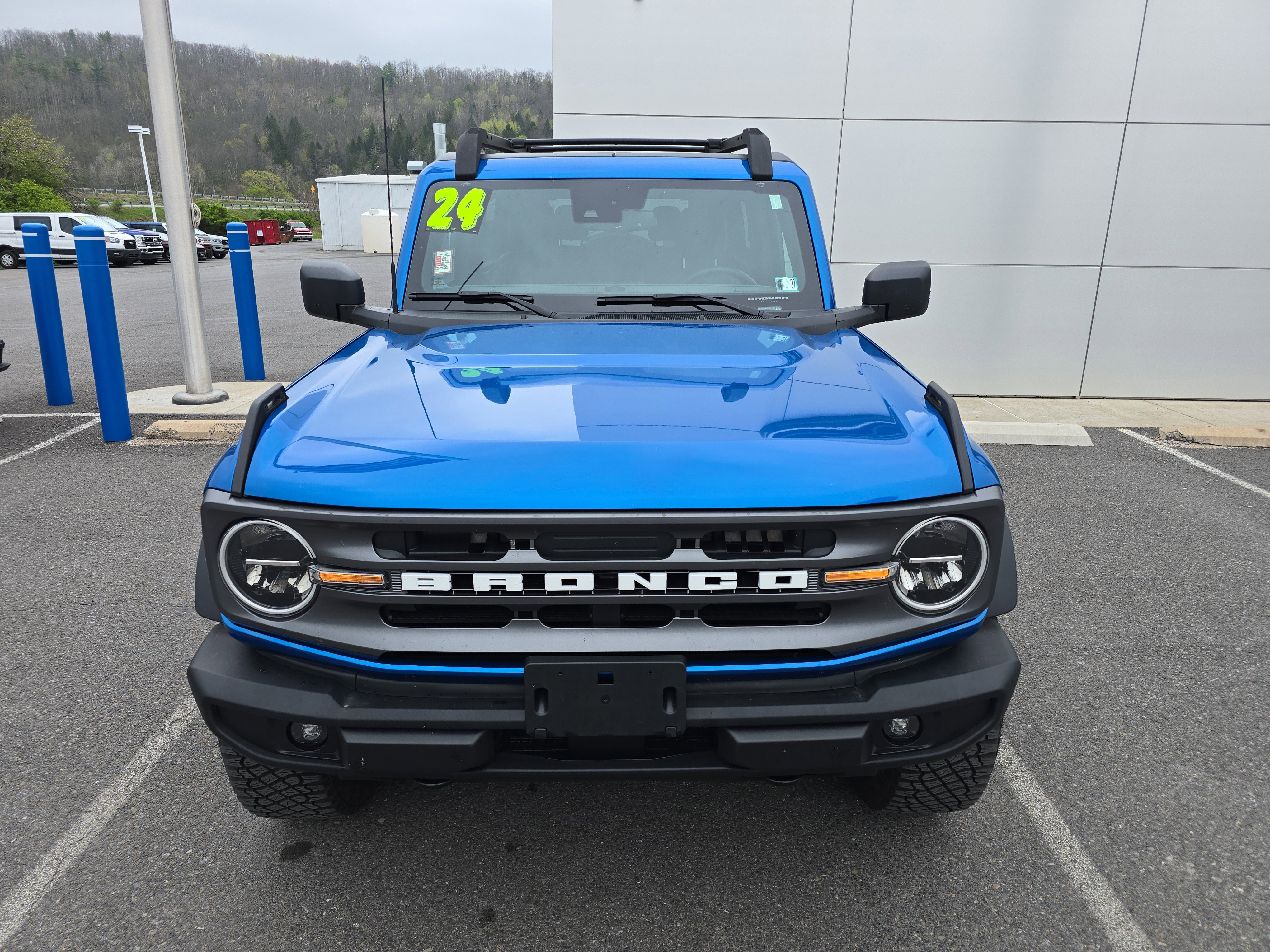 Certified 2024 Ford Bronco Big Bend w/ Sasquatch Package AWD/4WD image 8