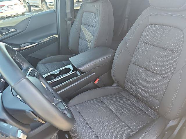 Used 2025 Chevrolet Equinox LT AWD/4WD image 14
