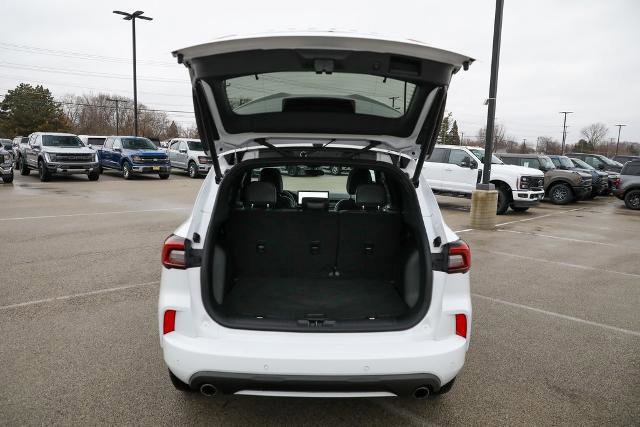 Certified 2023 Ford Escape ST-Line w/ Tech Pack #1 image 15