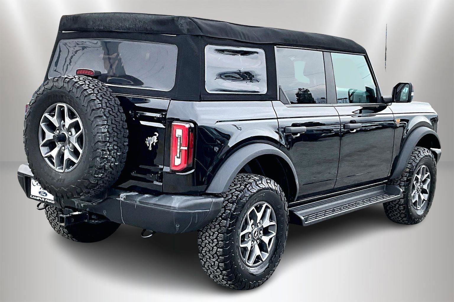 Certified 2023 Ford Bronco Badlands AWD/4WD image 2