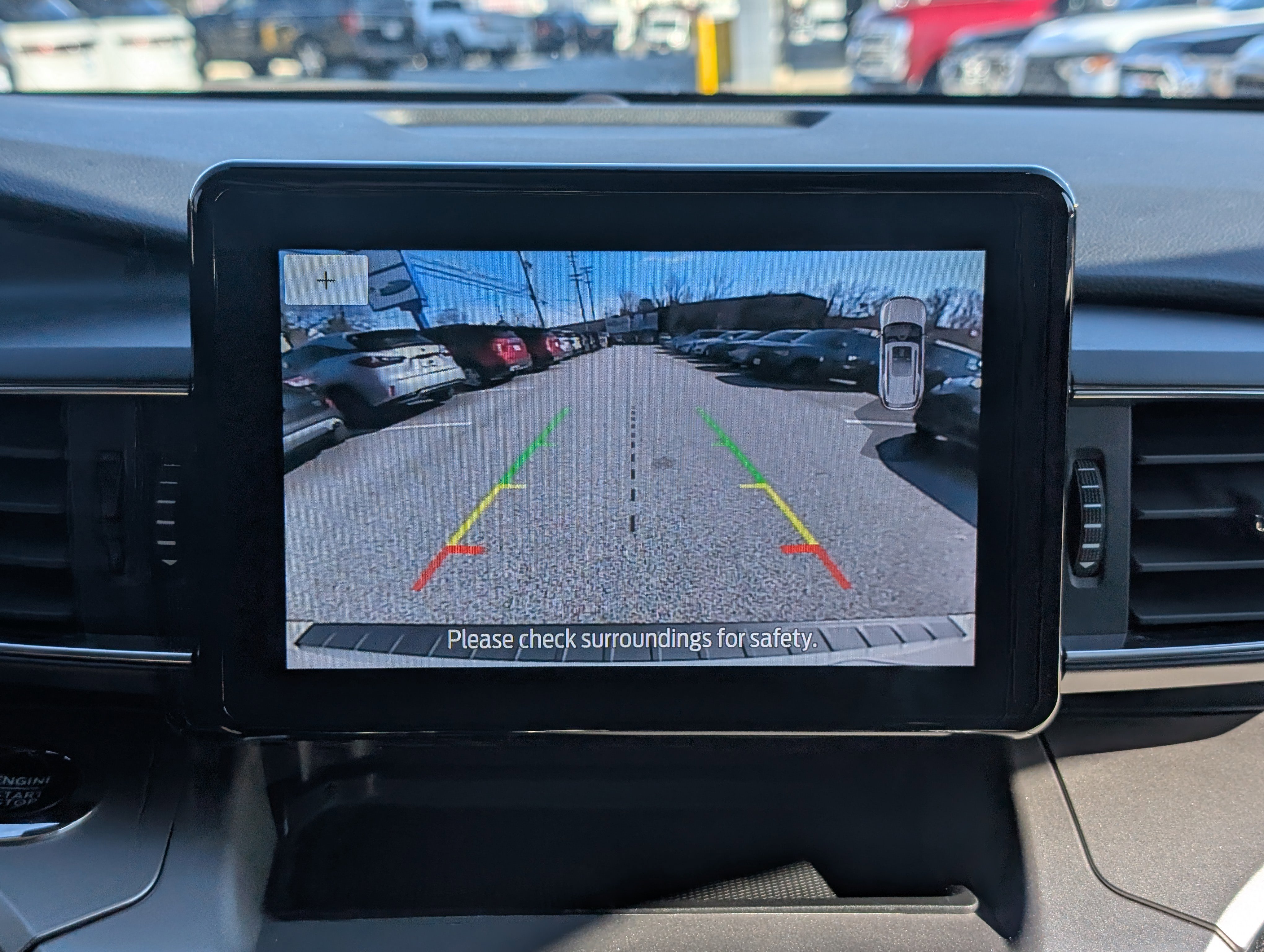 Certified 2022 Ford Explorer XLT w/ Equipment Group 202A image 33