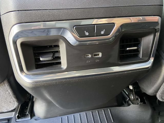 Used 2024 GMC Sierra 2500 Denali Ultimate AWD/4WD image 11