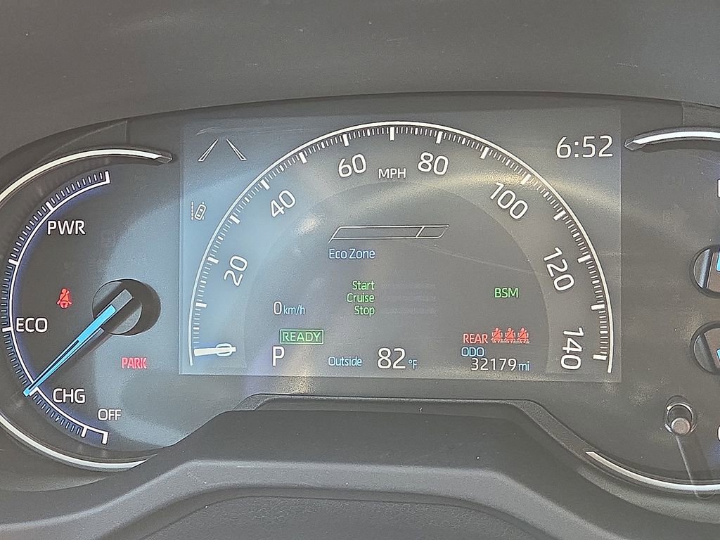 Used 2024 Toyota RAV4 XLE Premium AWD/4WD image 29