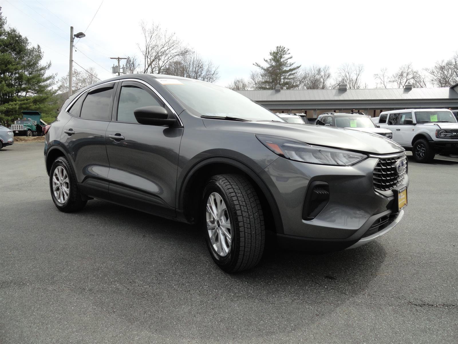 Certified 2023 Ford Escape Active AWD/4WD image 7