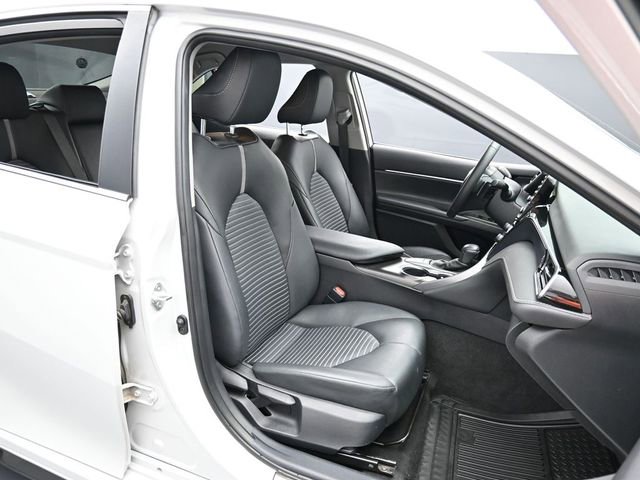 Used 2024 Toyota Camry SE w/ Convenience Package FWD image 27