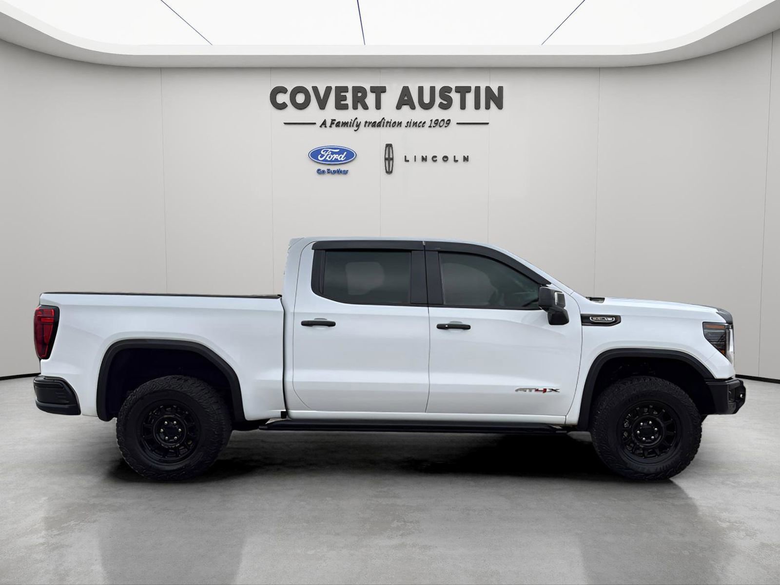 Used 2024 GMC Sierra 1500 AT4X w/ AT4X AEV Edition image 6