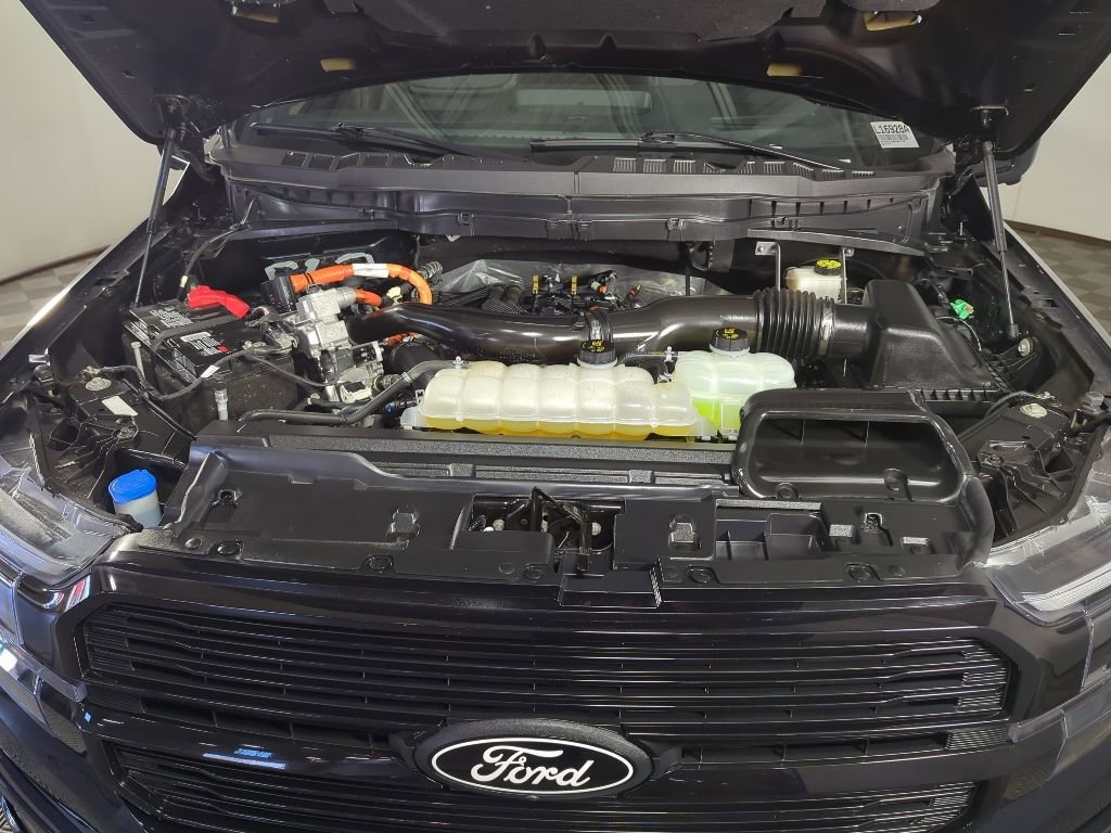 Certified 2024 Ford F150 Platinum w/ Equipment Group 702A High AWD/4WD image 4