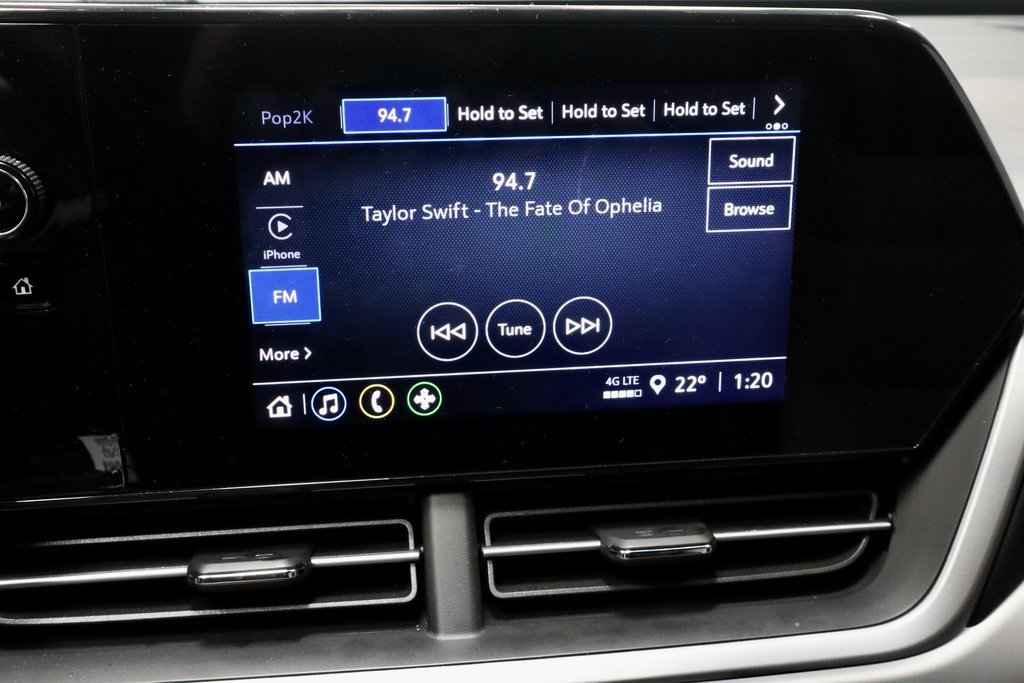 Used 2025 Chevrolet Trax RS w/ Driver Confidence Package image 10