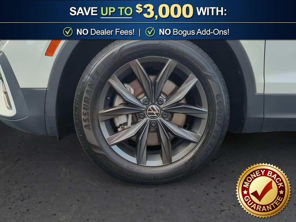 Used 2023 Volkswagen Tiguan SE FWD image 13