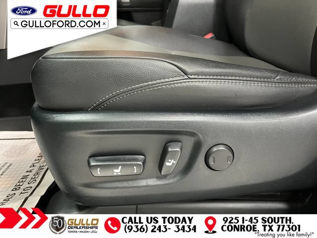 Used 2022 Toyota 4Runner SR5 Premium w/ Moonroof Package AWD/4WD image 19