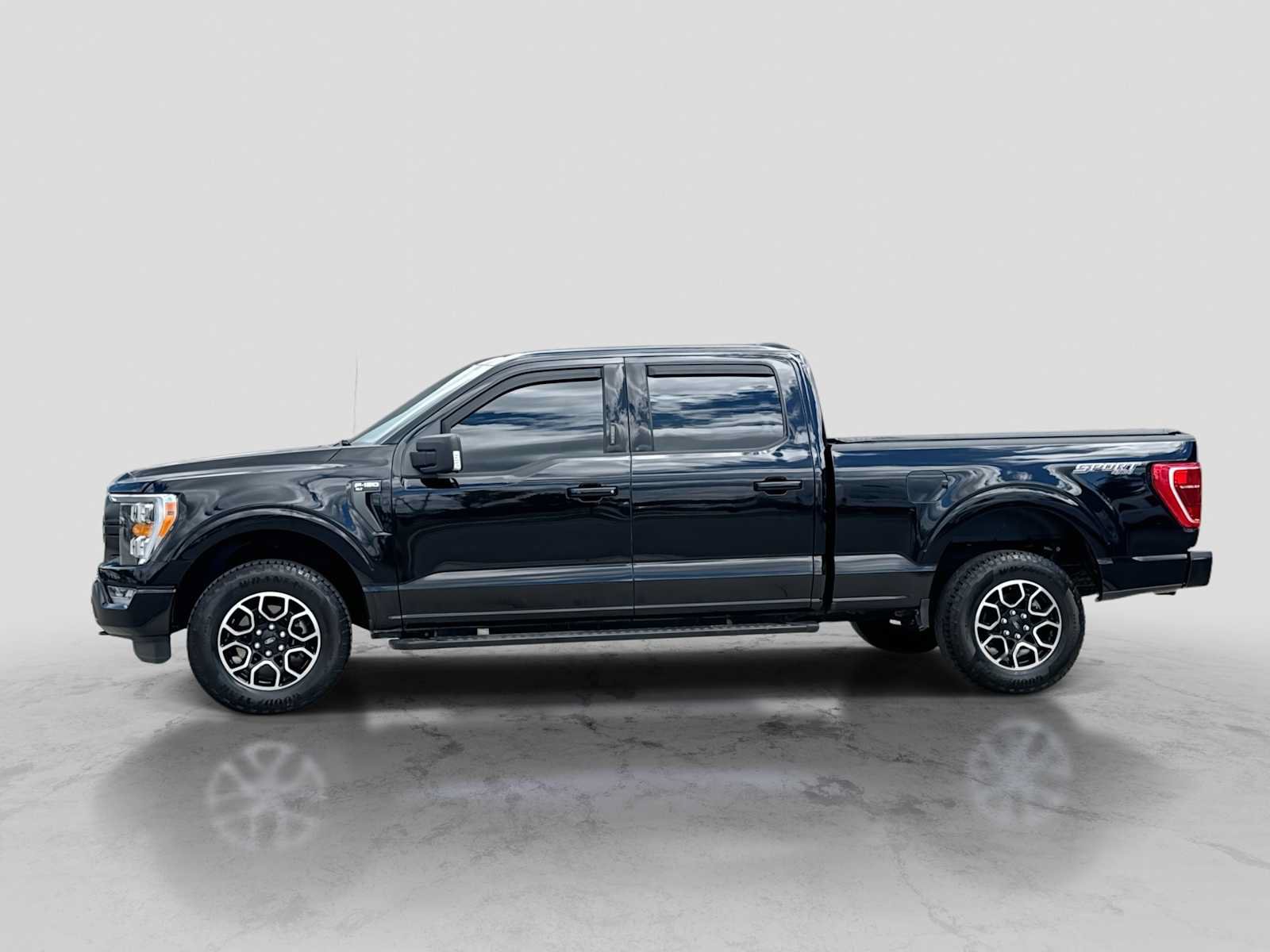 Certified 2022 Ford F150 XLT w/ Equipment Group 302A High AWD/4WD image 3