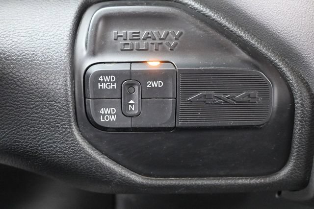 Used 2024 RAM 3500 Tradesman w/ Chrome Appearance Group AWD/4WD image 16