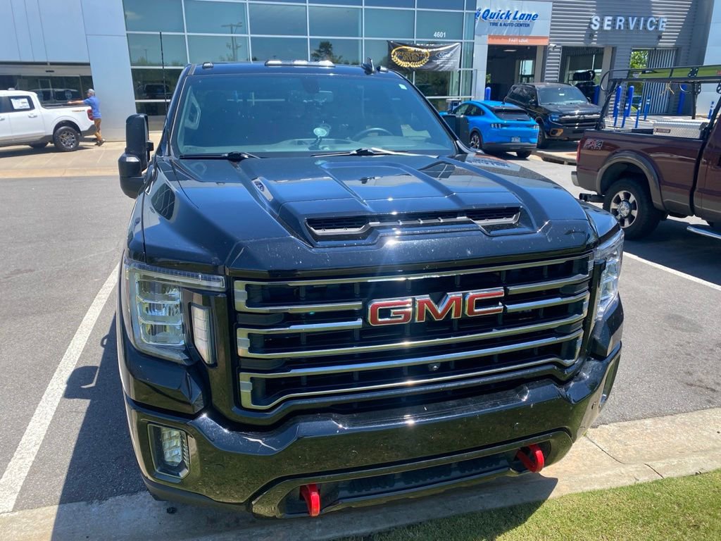 Used 2023 GMC Sierra 2500 AT4 w/ AT4 Preferred Package AWD/4WD image 3