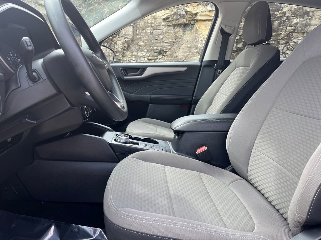 Certified 2022 Ford Escape SE AWD/4WD image 18