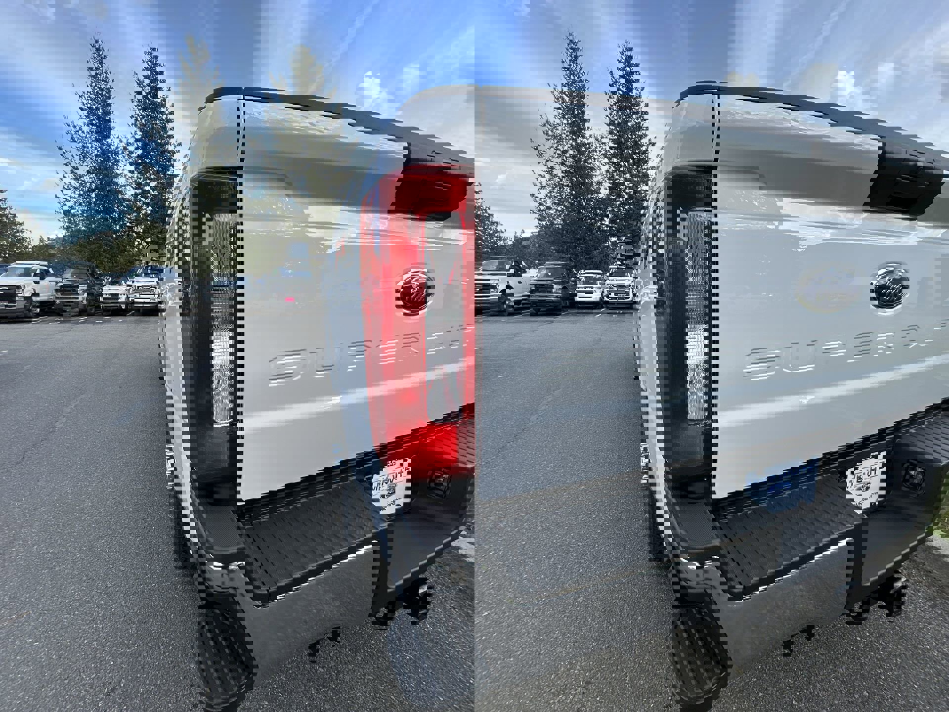 Certified 2025 Ford F250 XLT w/ FX4 Off-Road Package image 8