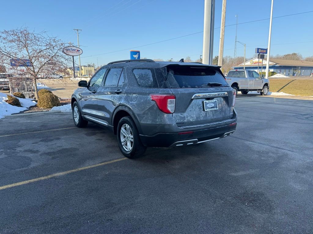 Certified 2022 Ford Explorer XLT w/ Equipment Group 202A image 31