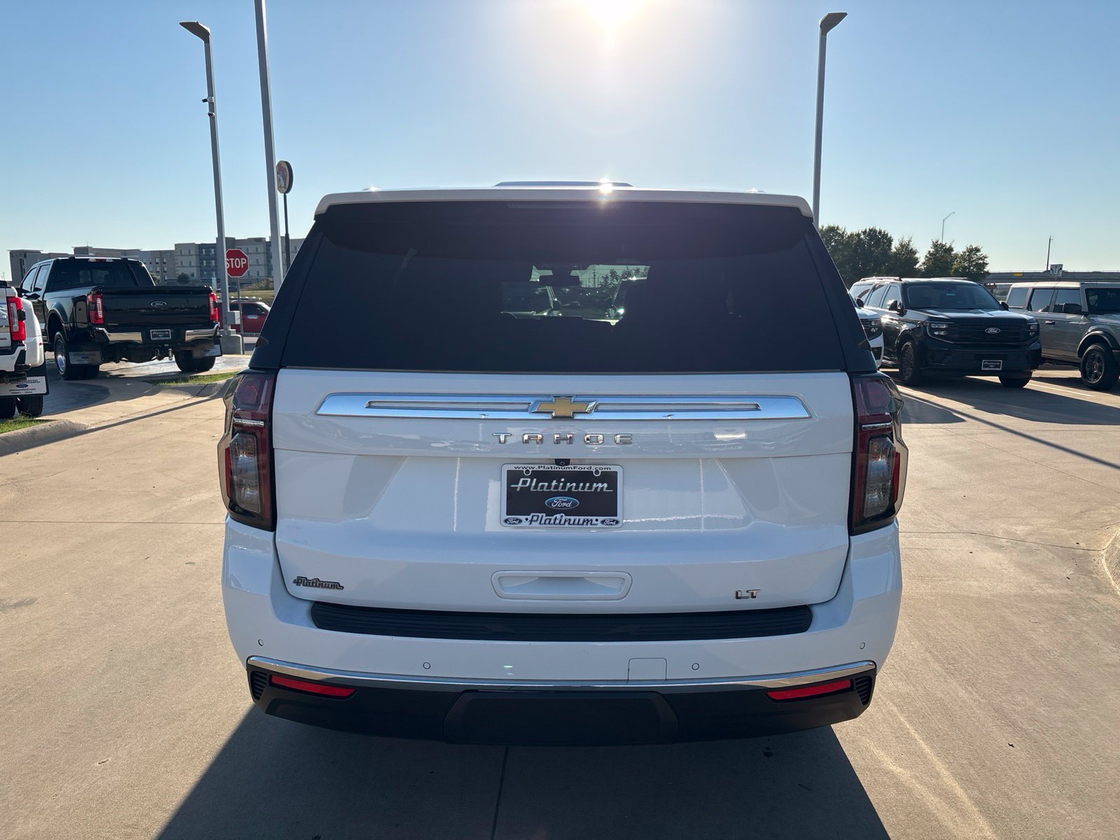 Used 2022 Chevrolet Tahoe LT w/ Luxury Package RWD image 4