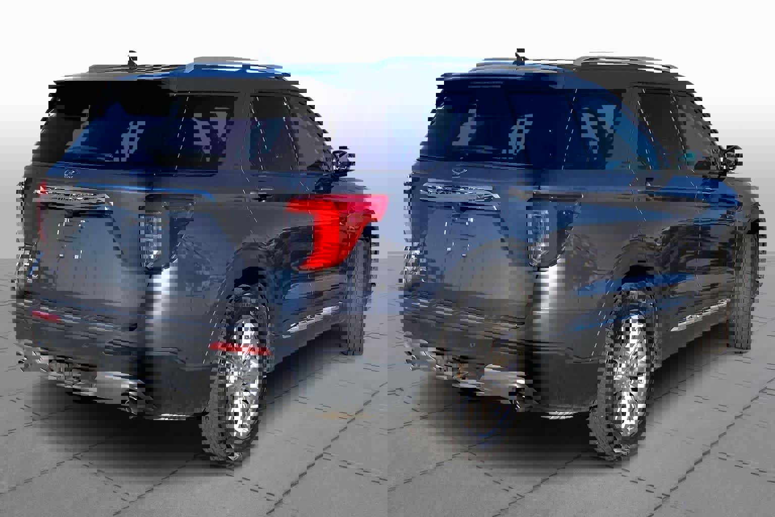 Certified 2021 Ford Explorer Limited w/ Equipment Group 301A image 11