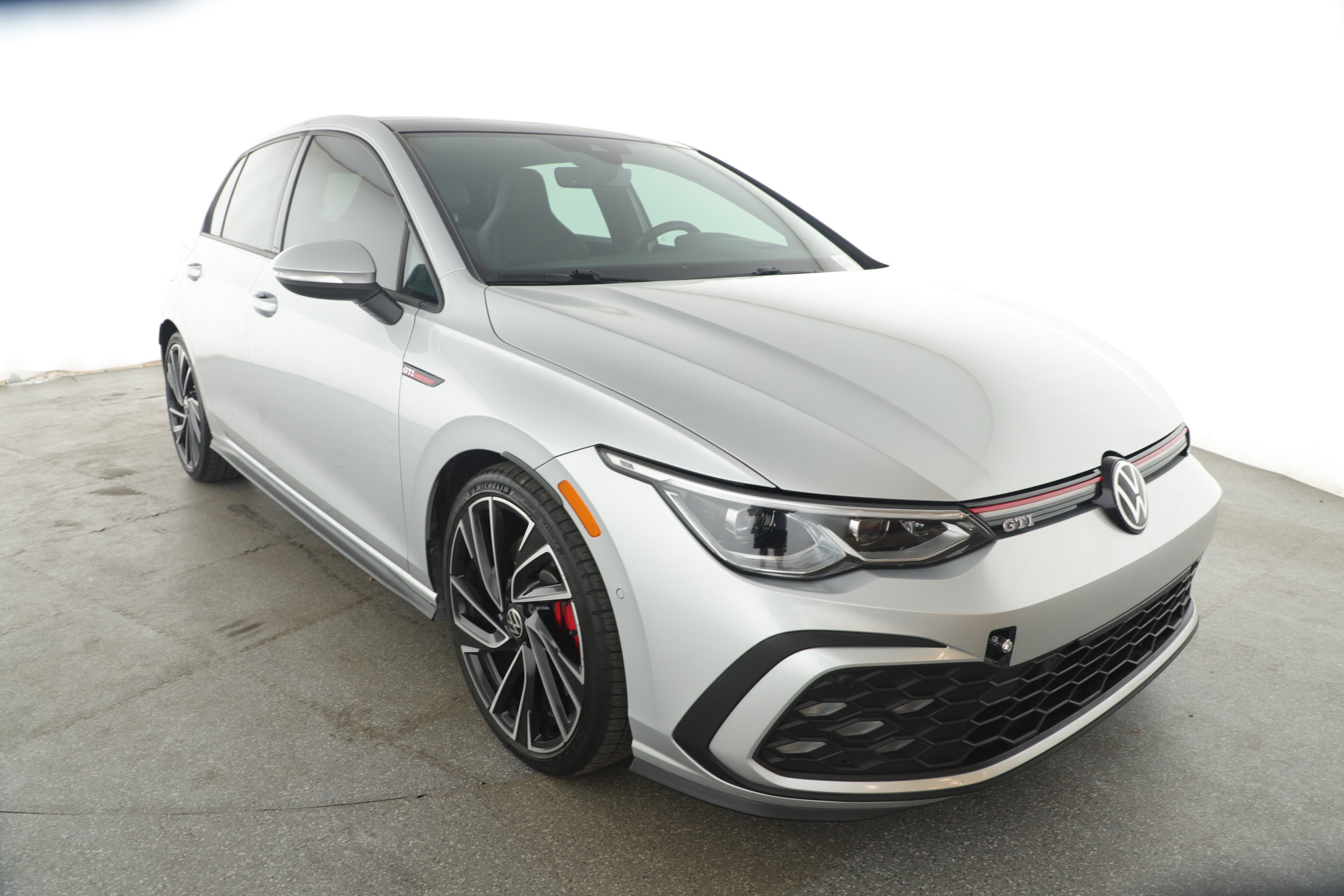 Used 2022 Volkswagen GTI Autobahn image 3