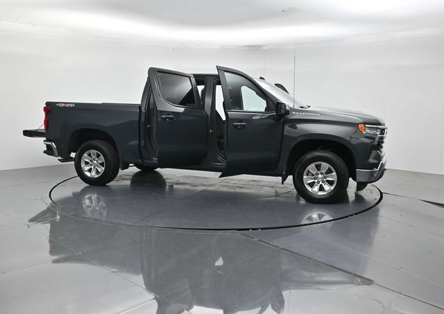 Used 2025 Chevrolet Silverado 1500 LT AWD/4WD image 54