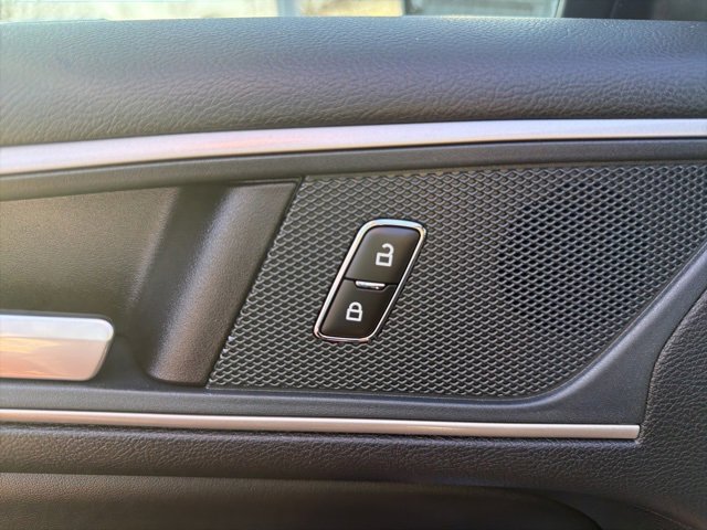 Certified 2024 Ford Edge ST-Line w/ Cargo Accessory Package image 11