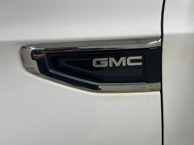 Used 2021 GMC Yukon XL SLT w/ Rear Media and Nav Package AWD/4WD image 29