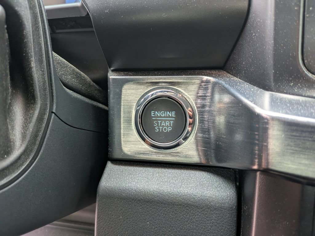 Certified 2025 Ford F350 Lariat AWD/4WD image 28