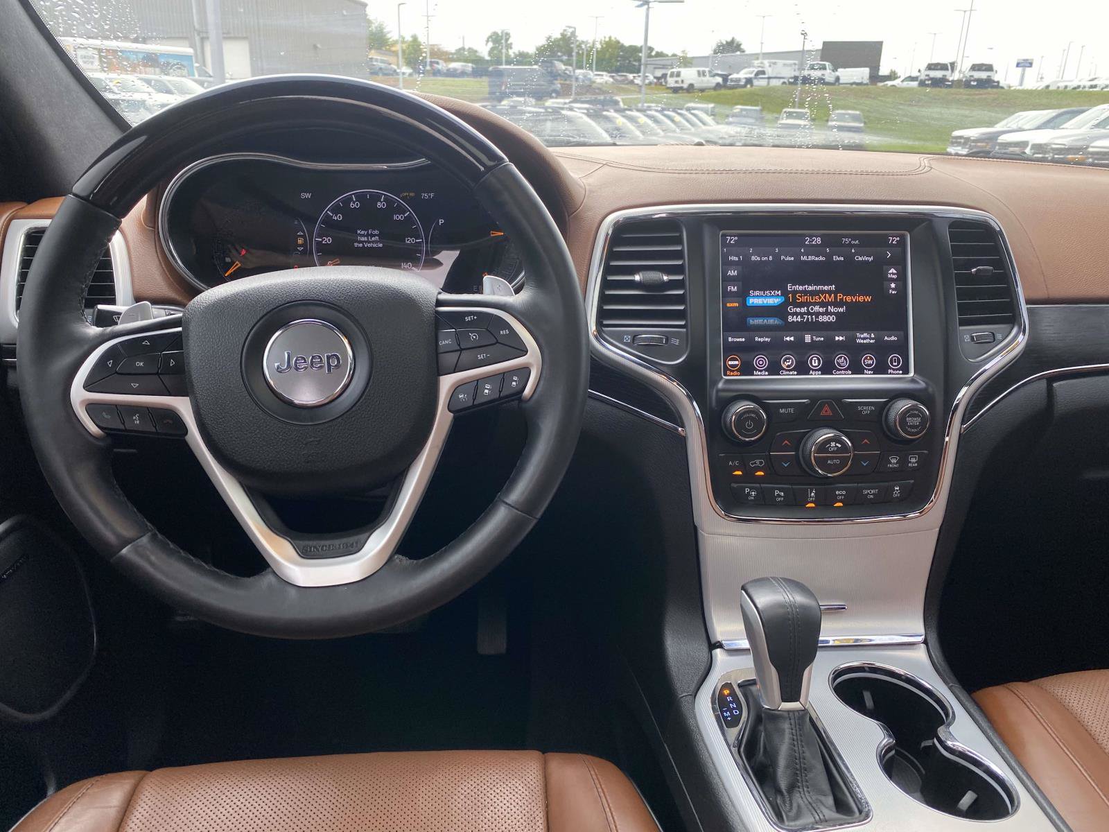 Used 2018 Jeep Grand Cherokee Summit w/ Platinum Series Group AWD/4WD image 12