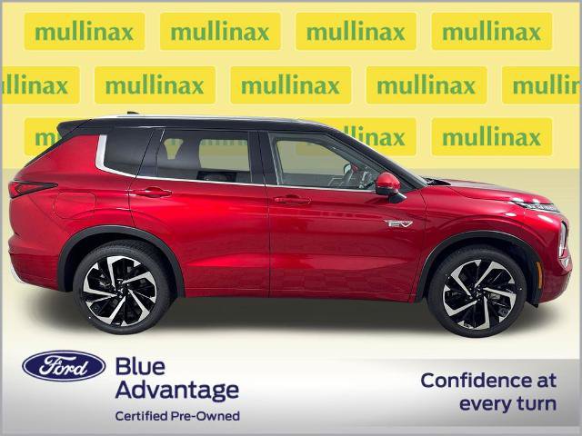 Used 2025 Mitsubishi Outlander 4WD Plug-In Hybrid image 2