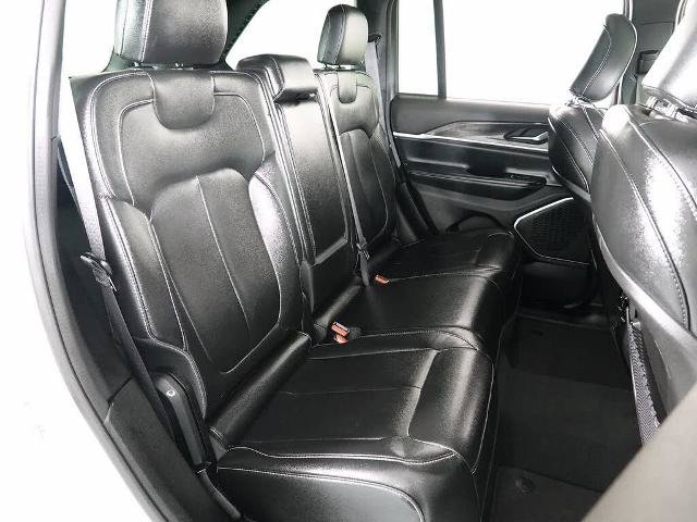 Used 2024 Jeep Grand Cherokee Limited 4xe AWD/4WD image 16