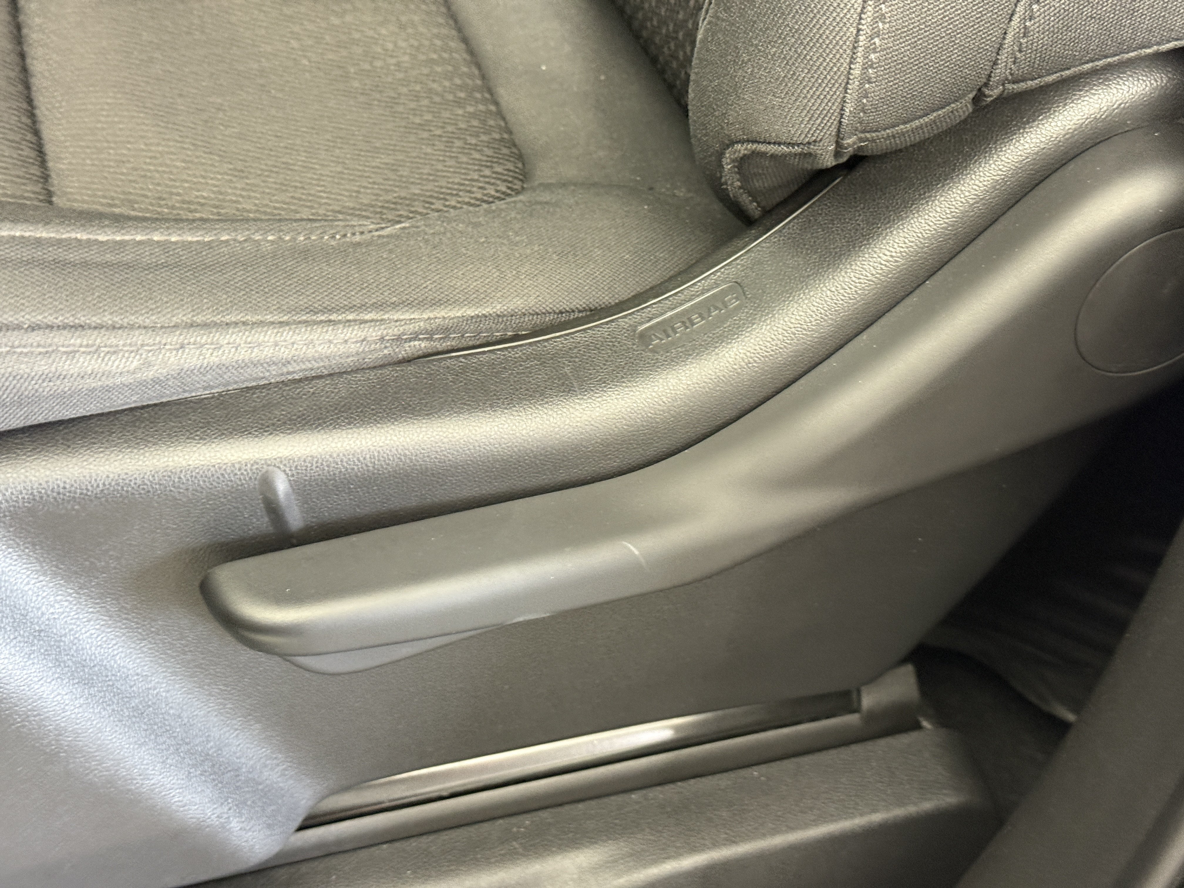 Used 2021 Chevrolet Silverado 1500 Custom RWD image 17
