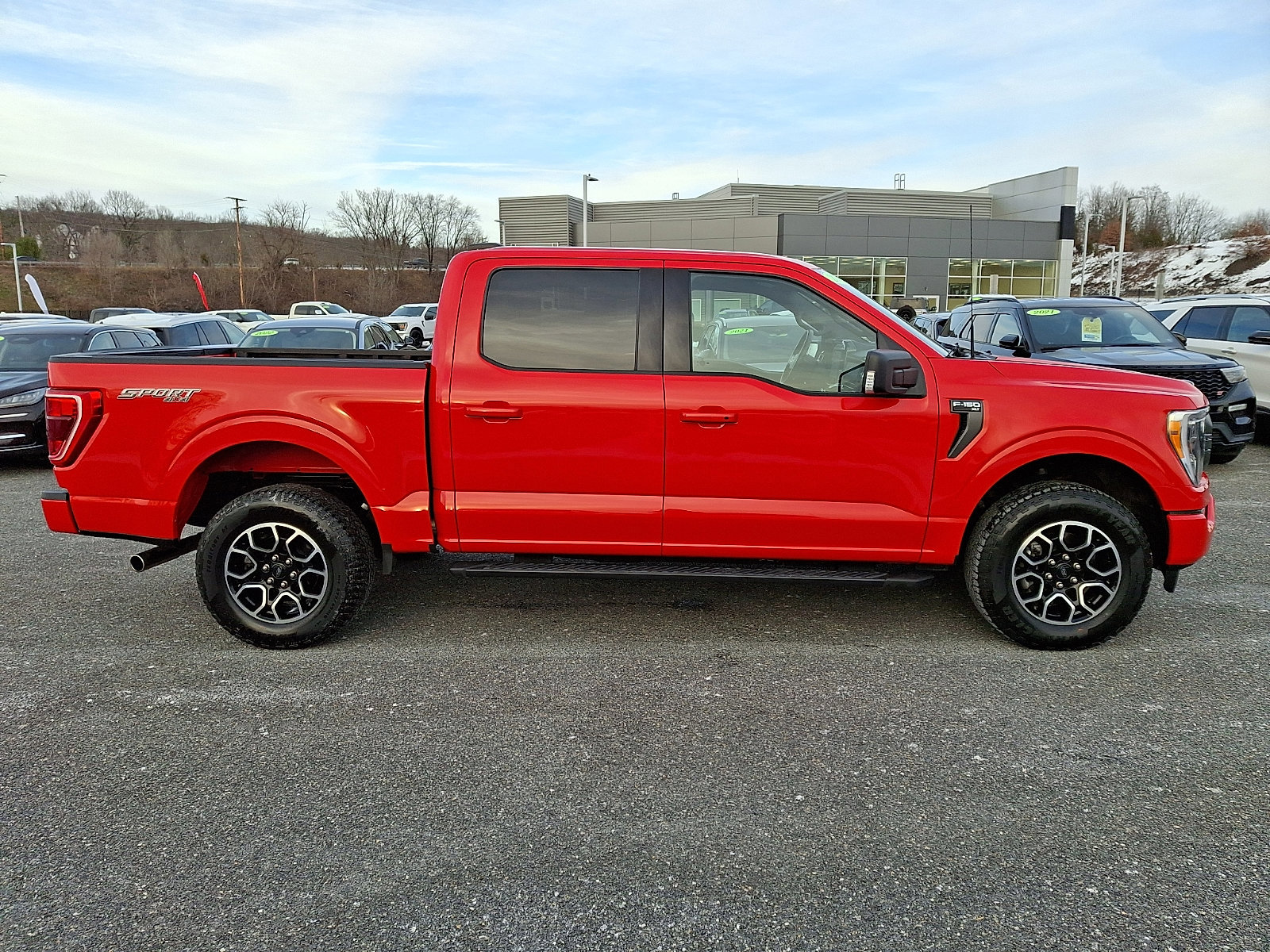 Certified 2022 Ford F150 XLT w/ Equipment Group 302A High image 5