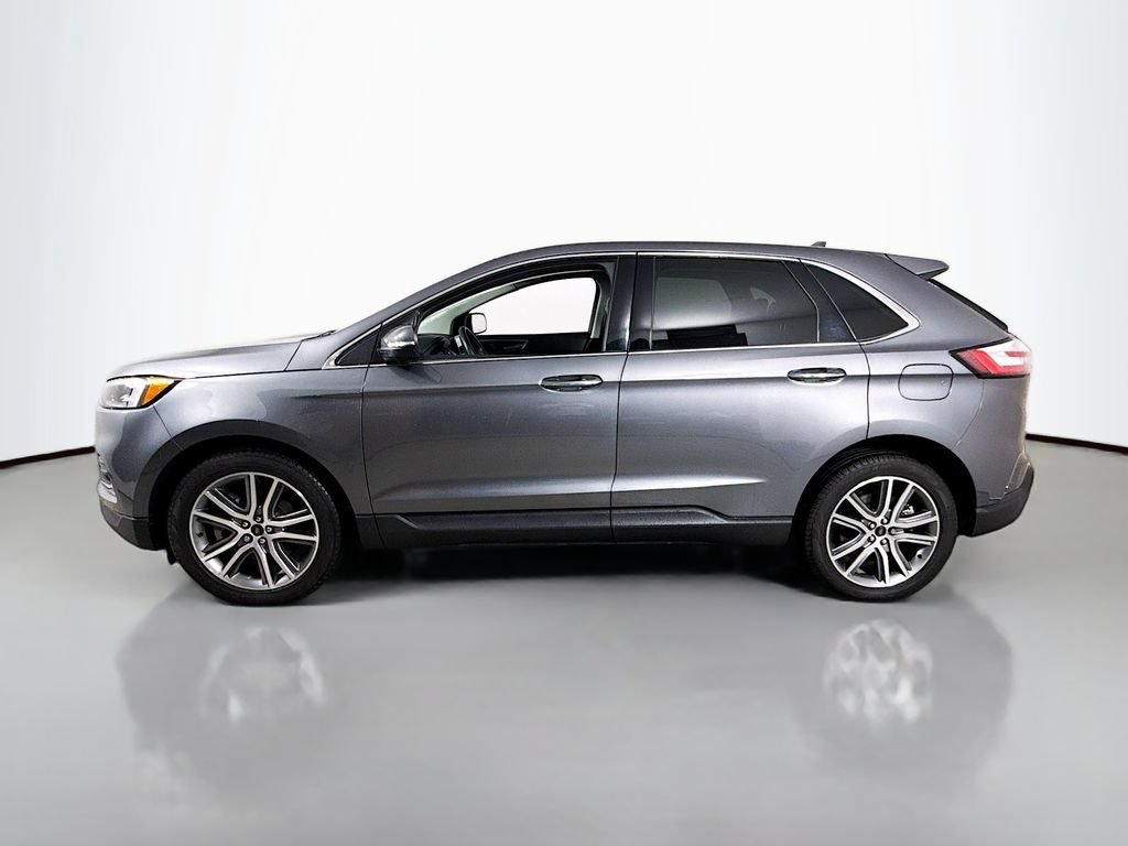 Certified 2024 Ford Edge Titanium w/ Equipment Group 301A AWD/4WD image 9