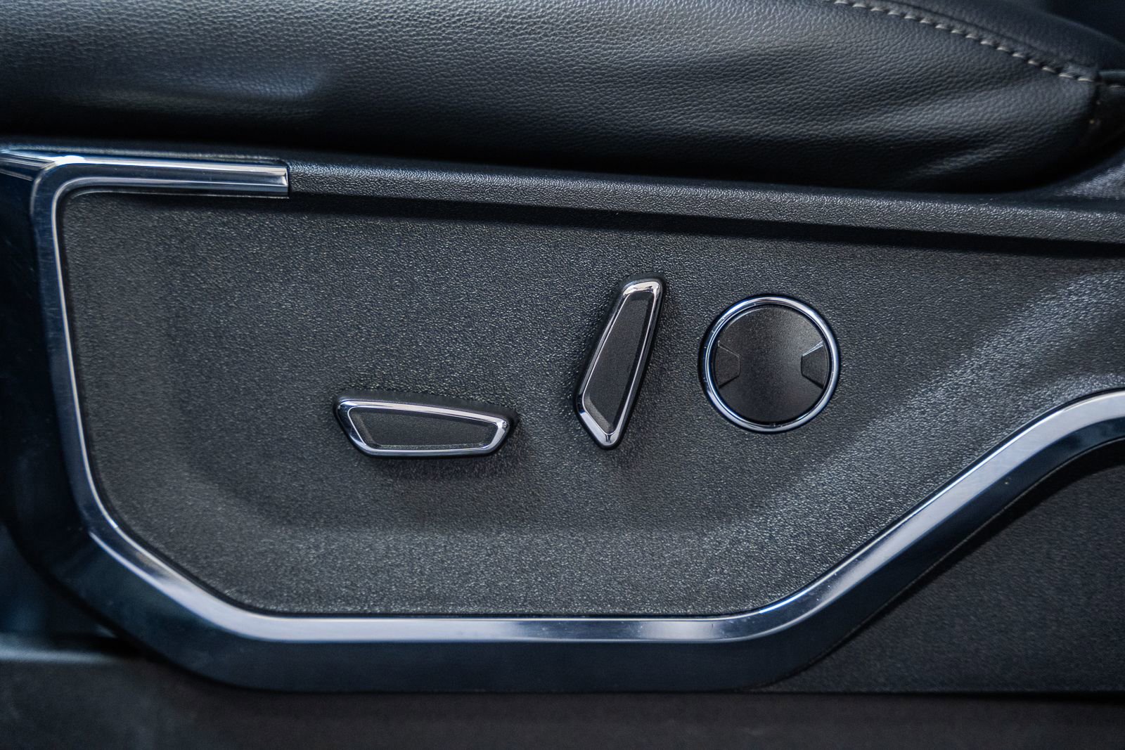 Certified 2023 Ford F150 Lariat w/ Equipment Group 502A High image 45