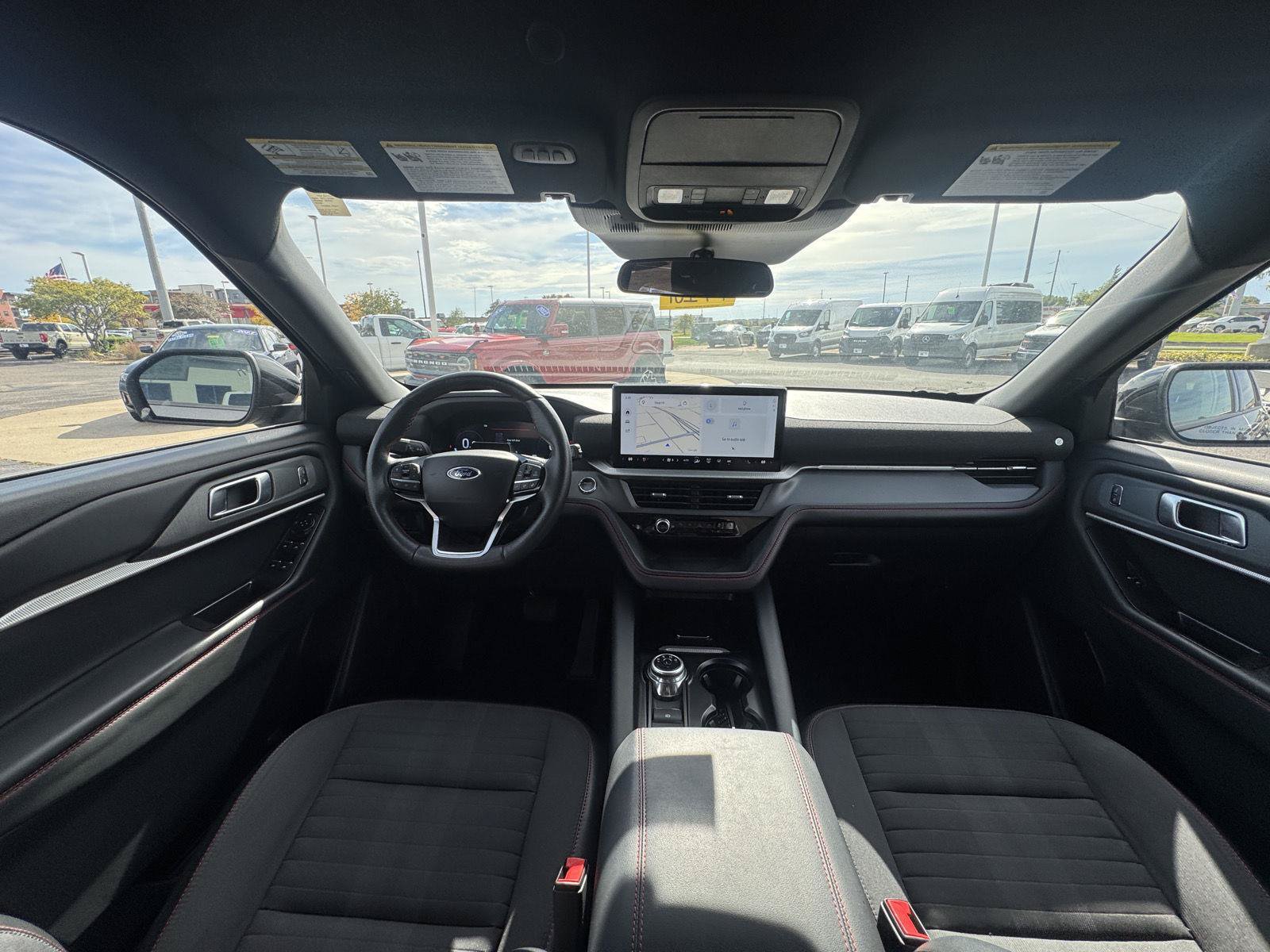 Certified 2025 Ford Explorer ST-Line w/ ST-Line Street Pack AWD/4WD image 24