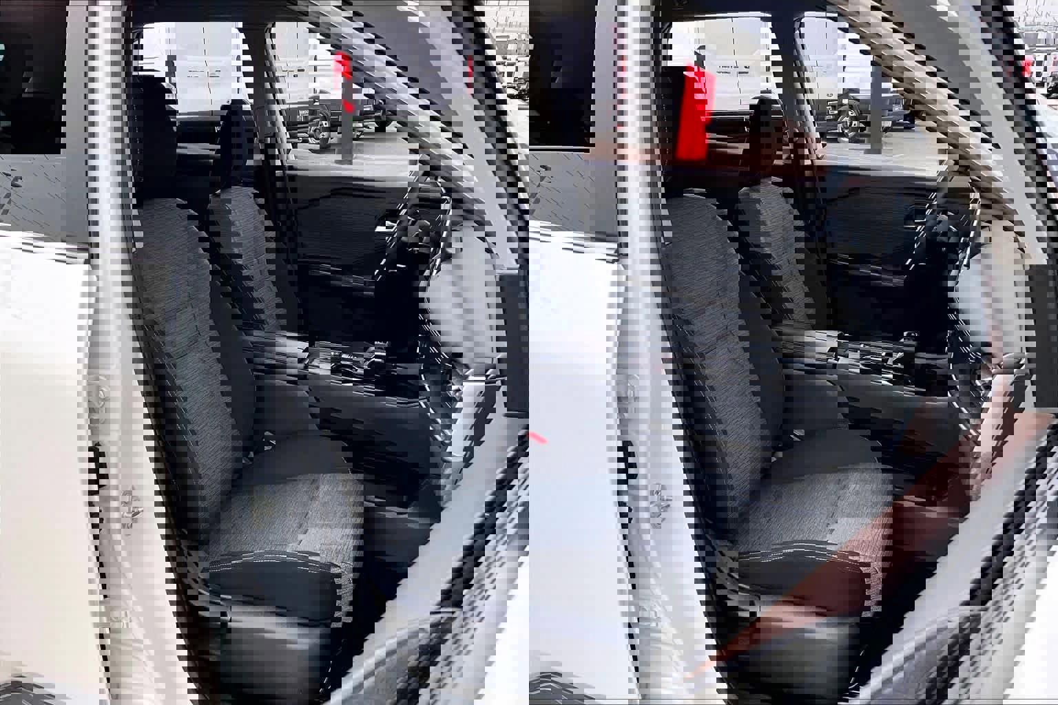 Used 2023 Nissan Rogue SV image 11