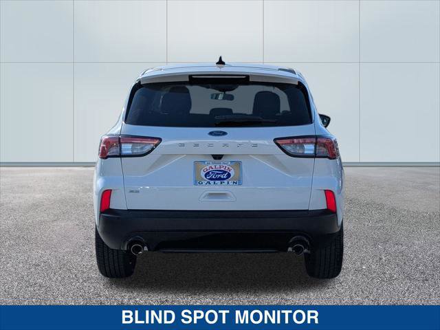 Certified 2022 Ford Escape SE w/ SE Sport Appearance Package image 3