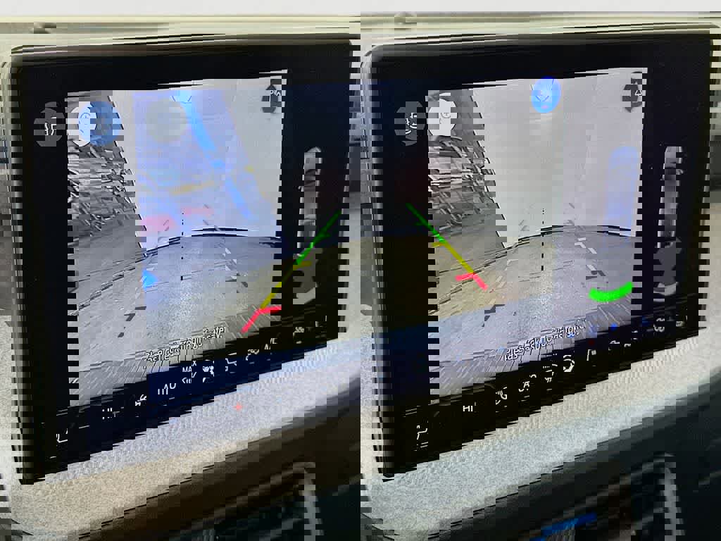 Certified 2025 Ford Maverick XLT w/ XLT Luxury Package image 26