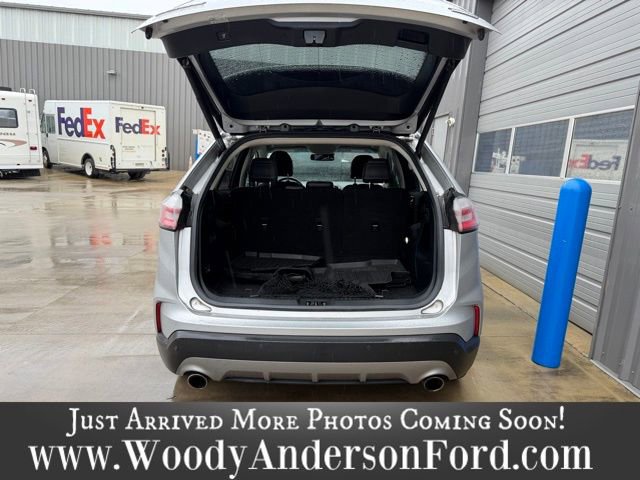 Certified 2019 Ford Edge SEL w/ Equipment Group 201A image 6