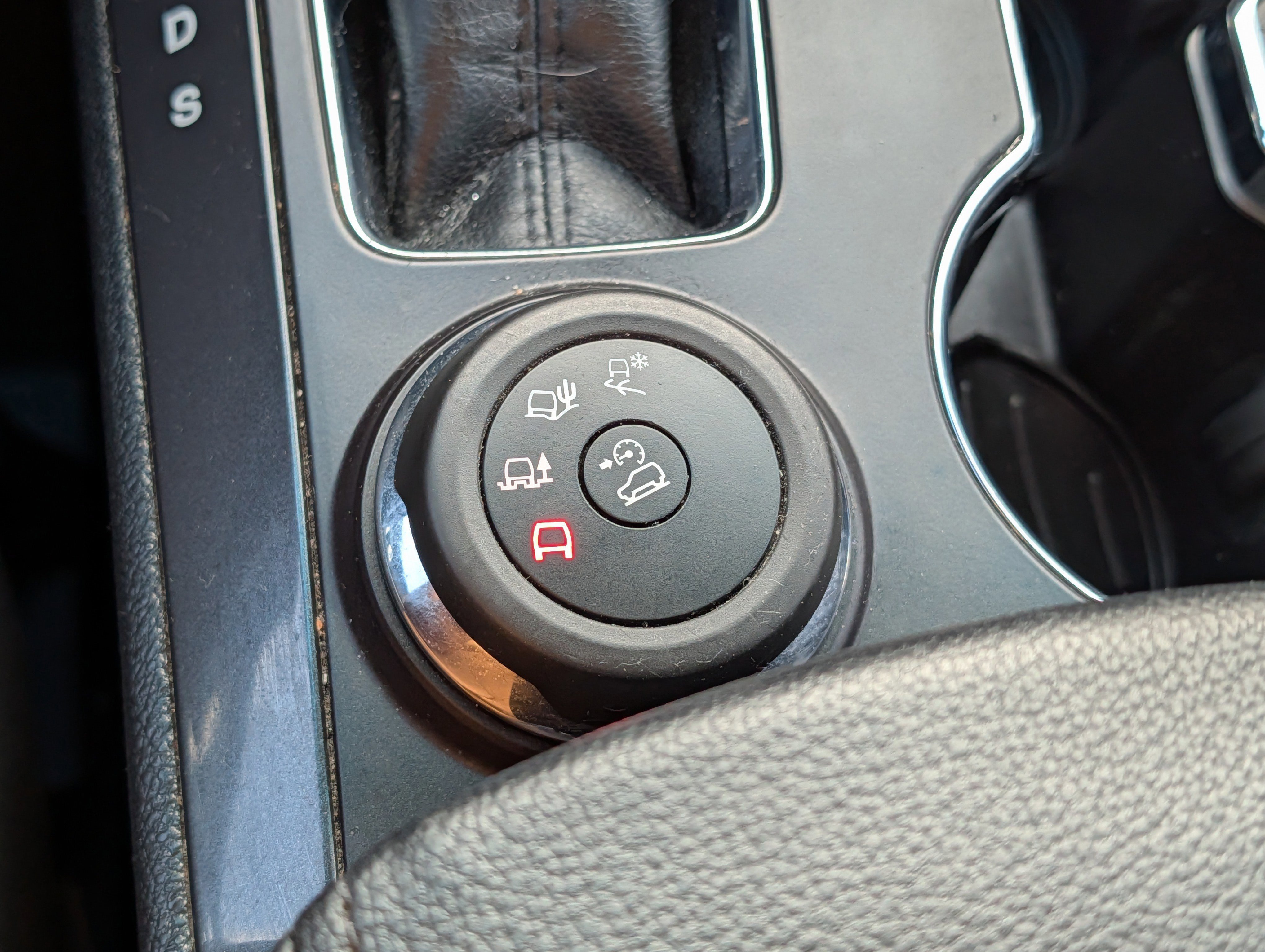 Certified 2017 Ford Explorer Limited w/ Equipment Group 303A image 32